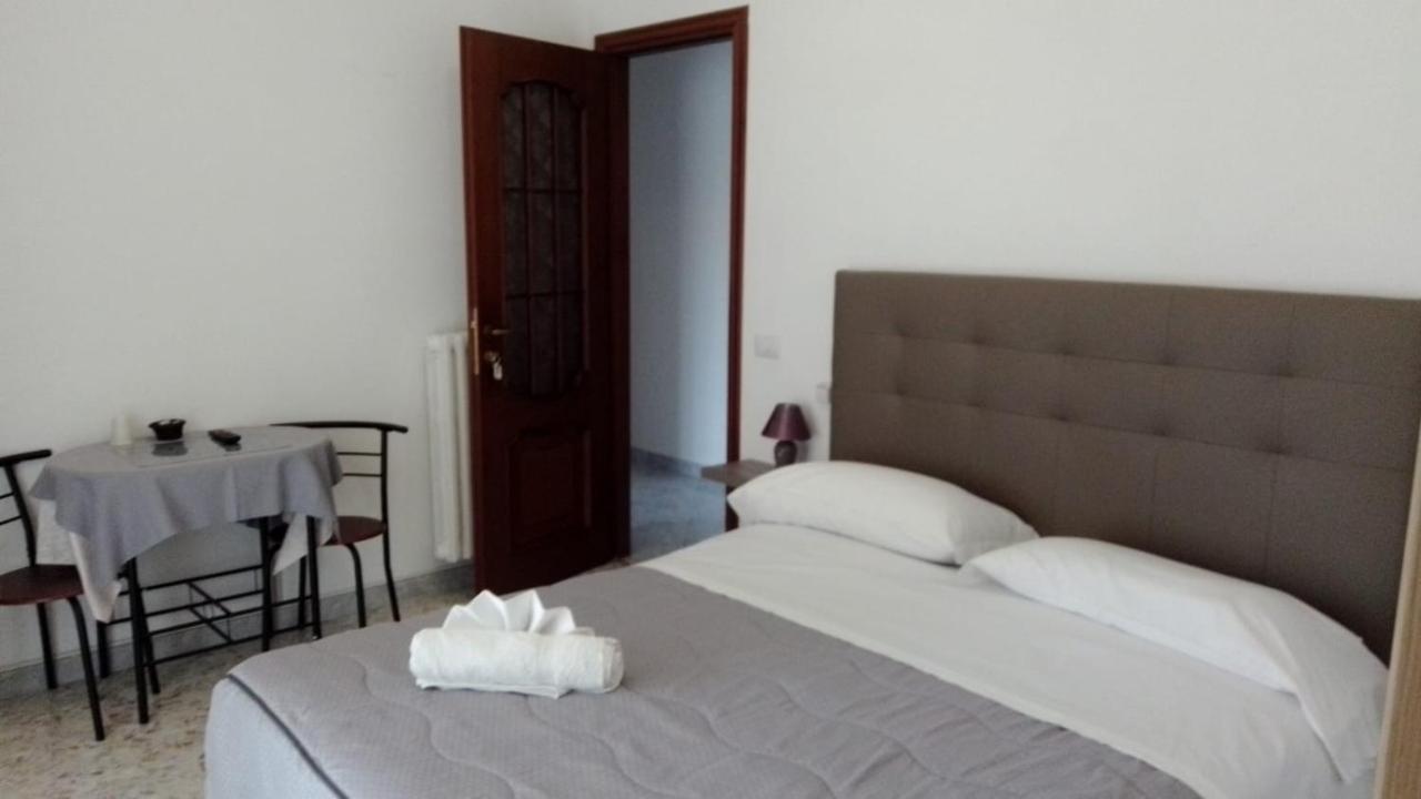 Affittacamere L'Orchidea Ventimiglia Exterior foto