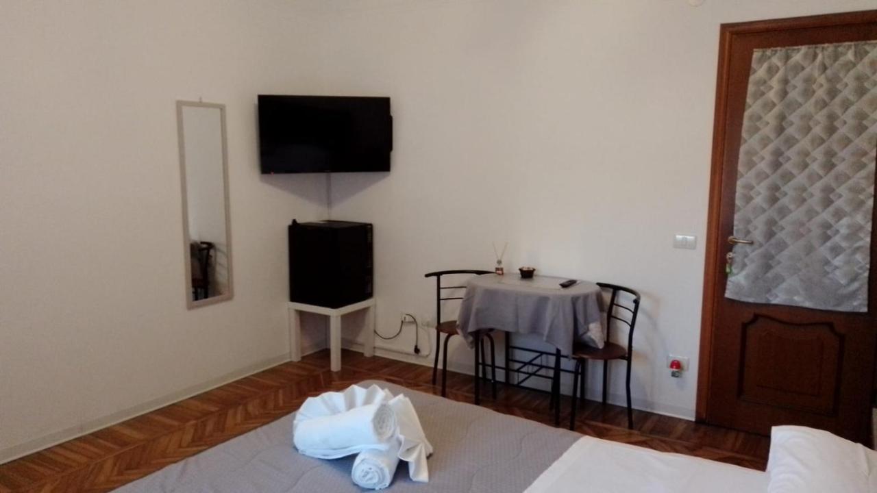 Affittacamere L'Orchidea Ventimiglia Exterior foto